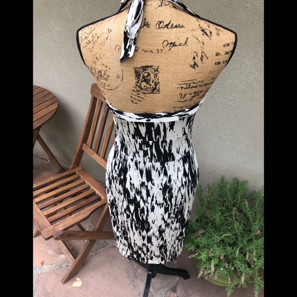 NWOT Ann Taylor Black & White Printed Halter Dress - Picture 8 of 11